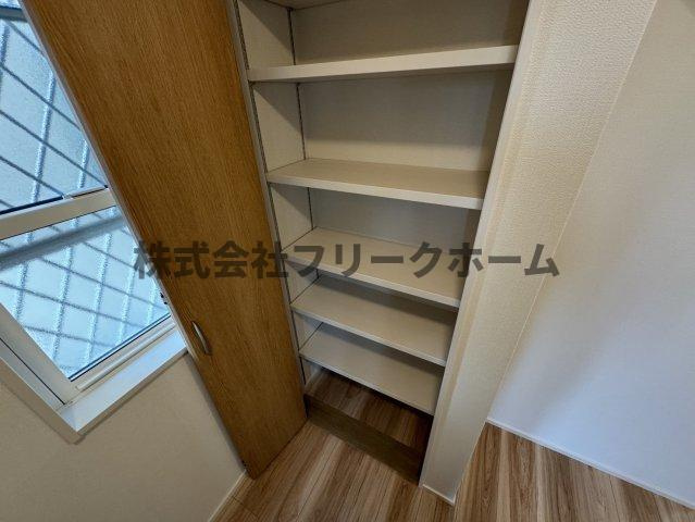 緑町１丁目貸家の収納