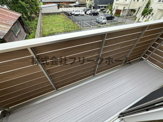 緑町１丁目貸家のバルコニー