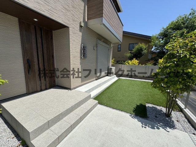 緑町１丁目貸家のエントランス