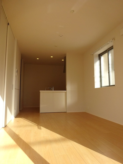 ルラシオン大宮の居間・リビング|★南西向きの明るいリビング★