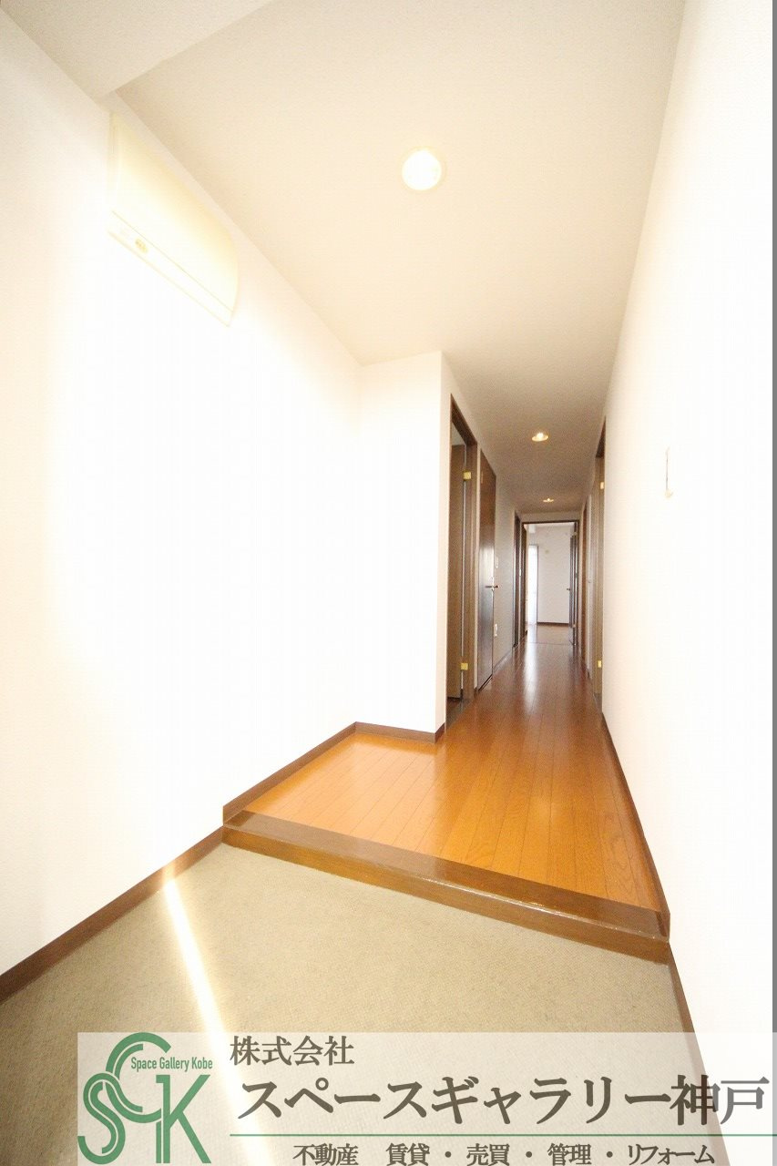 学園シティコートの玄関|※お部屋により仕様が異なる場合があります。