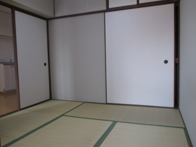 【居間・リビング】 | 瑞光コーポ | 落ち着く畳のお部屋です