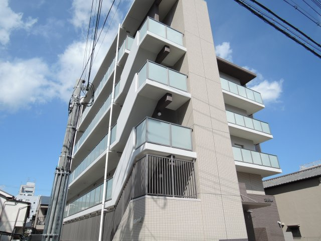 イニシオ山水の外観