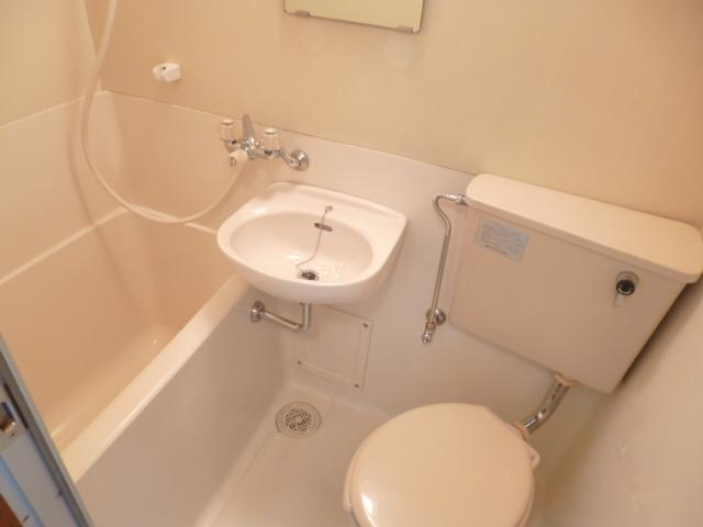 ハイムエスポワールの浴室|落ち着いた空間のお風呂です