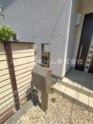 【エントランス】 | 神野新田町ヲノ割貸家