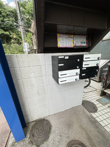 メビウスコート国立のエントランス