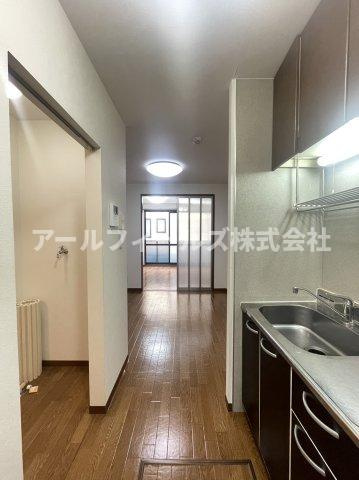 松戸市西馬橋１丁目のアパートのロビー