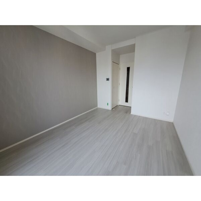 【洋室】 | スプランディッド十三本町 | 広々とした洋室です