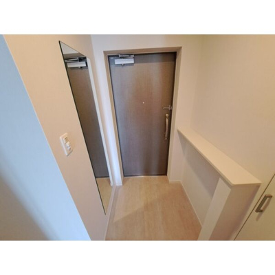 【玄関】 | スプランディッド十三本町 | きれいな玄関です