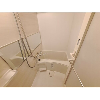 【浴室】 | スプランディッド十三本町 | ゆったり過ごせるお風呂です