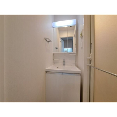 【洗面所】 | スプランディッド十三本町 | 洗面所です