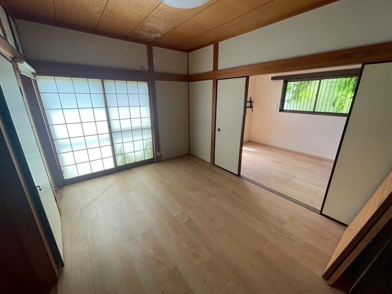 高倉台貸家の洋室