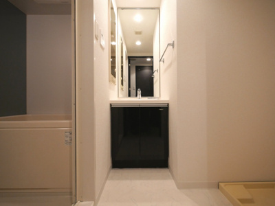 【設備】 | S-RESIDENCE難波Viale | 洗濯機置き場です