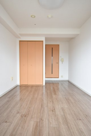 サウスヒルズ難波Ⅲ番館の居間・リビング