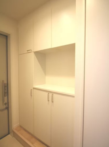 SARTEH　エスポワールの玄関