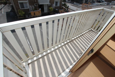 【バルコニー】 | トマトヒルズA棟 | 陽当たり良好なバルコニーです
A 201号室　2022年2月撮影