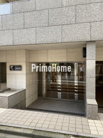 スカイコート三越前壱番館のエントランス