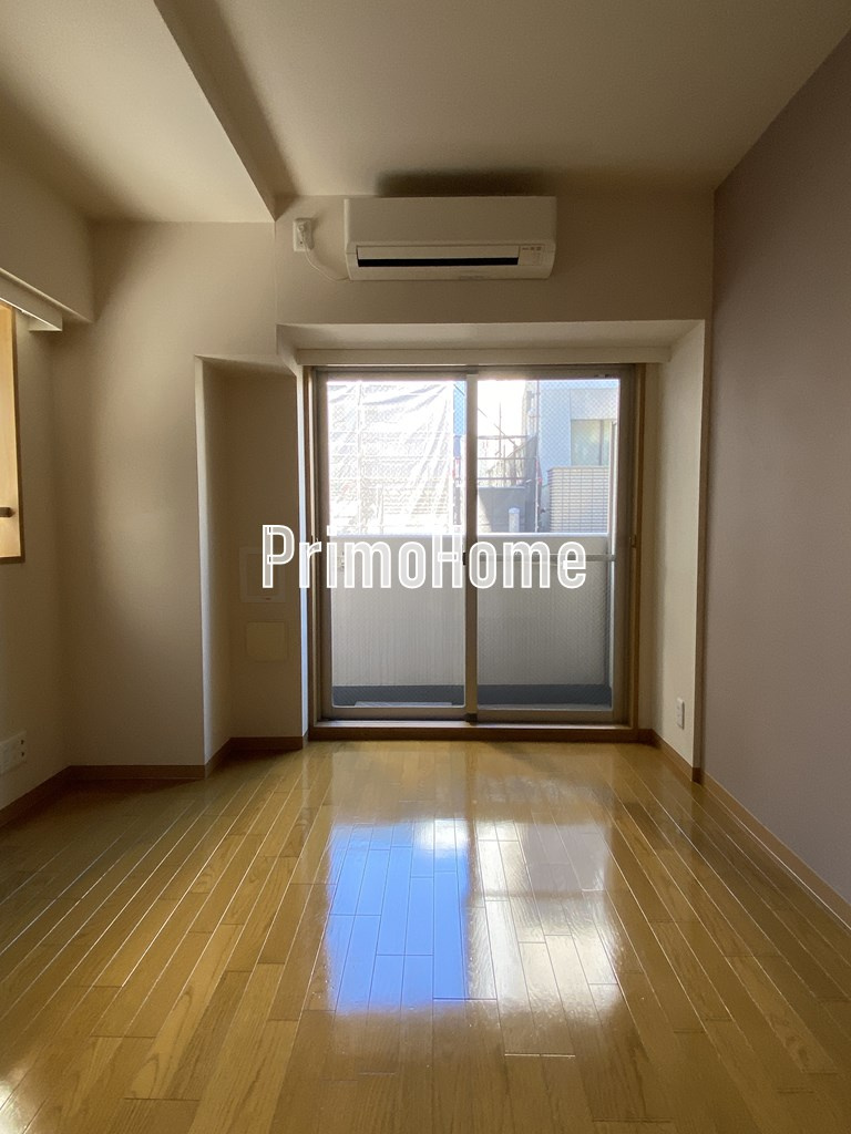 スカイコート三越前壱番館の居間・リビング