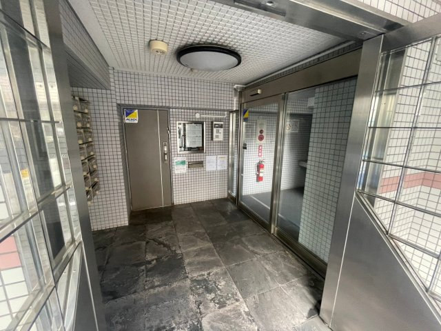 R FIELDS KAWAGUCHIのエントランス