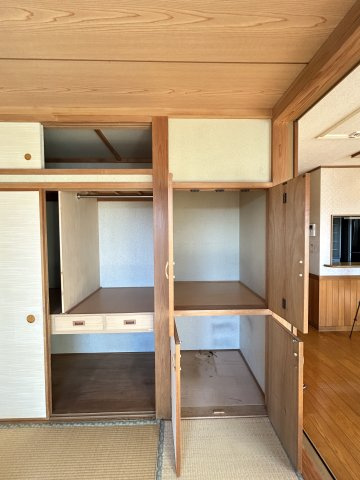 大泉学園町1-17-33戸建の収納