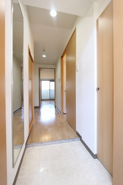 プラージュ村本の玄関|落ち着いた玄関です