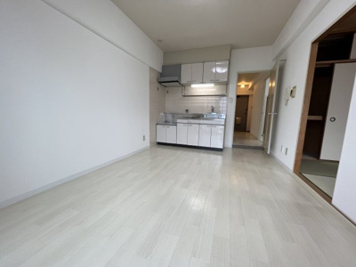 【居間・リビング】 | 阪急曽根ユーリプラザⅡ