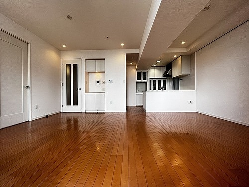 ライオンズマンション神戸栄町通のその他|ＬＤＫ（バルコニー側から望む）※前回募集時／２０２５年６月の