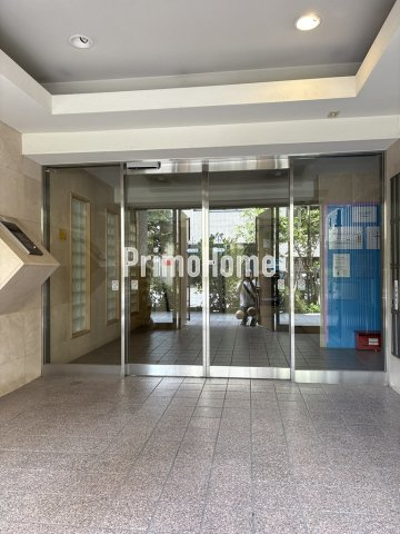 スカイコート東日本橋のエントランス