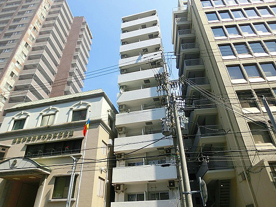 グランドタワー三宮の外観