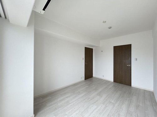 グランフェルティ本山の居間・リビング