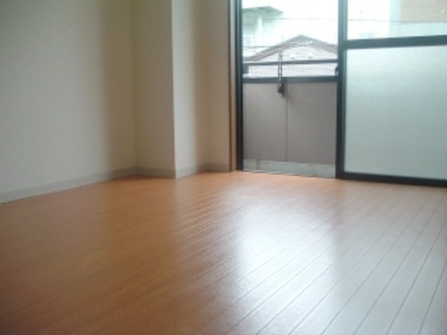 パラッツォ春日野の居間・リビング