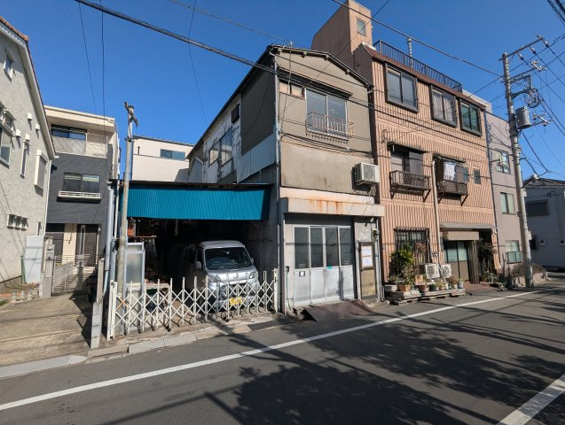 墨田区東駒形３丁目の条件付売地の前面道路含む現地写真