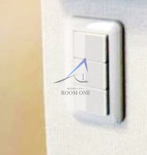 Ａｖｅｎｉｒ　Ｊ．Ｙ．