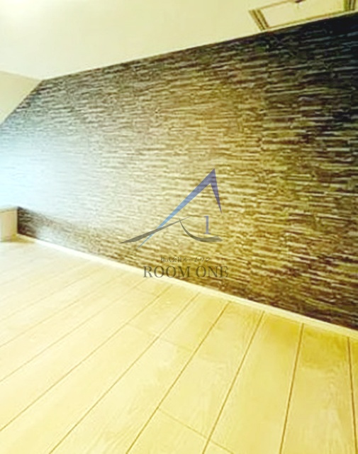 Ａｖｅｎｉｒ　Ｊ．Ｙ．