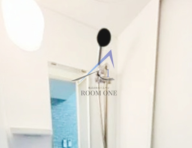 Ａｖｅｎｉｒ　Ｊ．Ｙ．