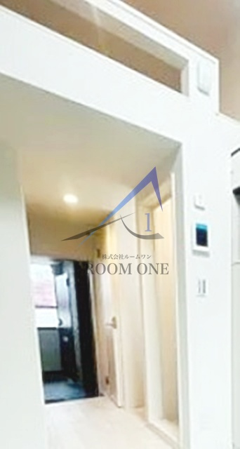 Ａｖｅｎｉｒ　Ｊ．Ｙ．