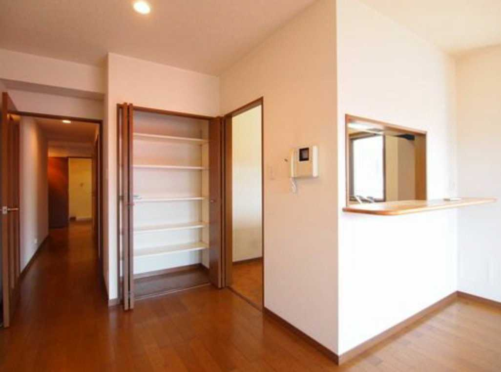 アーバン本駒込　ネット無料　駐車場　シャーメゾンの内装