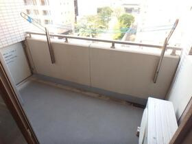 日神デュオステージ浅草国際通りのバルコニー