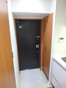 日神デュオステージ浅草国際通りの玄関