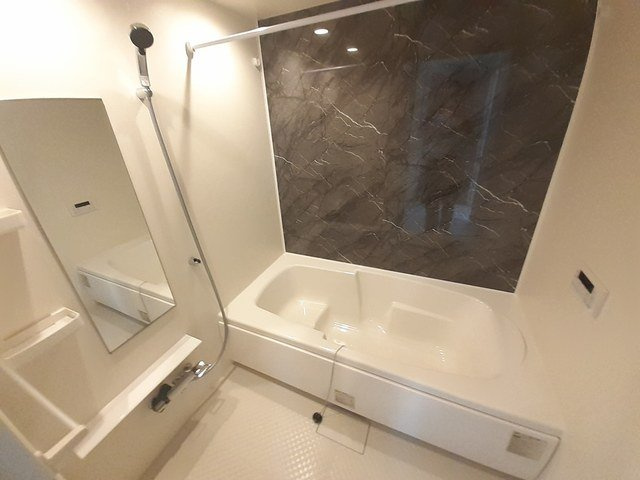 ローズガーデンＢの浴室|日々の暮らしに欠かせないお風呂です