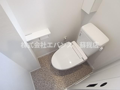 【トイレ】 | AQUE12 | シンプルで使いやすいトイレです