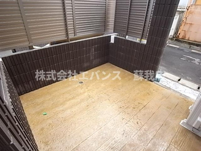 【バルコニー】 | AQUE12 | お洗濯にも便利なバルコニー付き