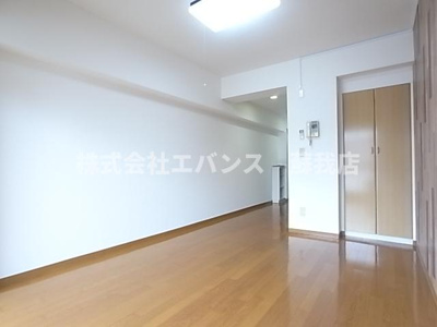 【居間・リビング】 | ヴィレッジハウス千葉南 | こちらの居間で趣味の時間をお楽しみください