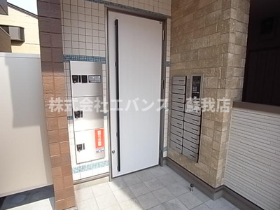 【エントランス】 | AQUE16 | 毎日通るエントランスはこのようになっています