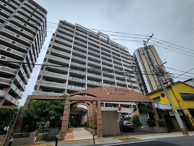 【外観】 | アンピール百年橋 | 西鉄大牟田線と七隈線の2沿線で各方面への移動が便利になります。周辺環境も良好で快適に暮らせます