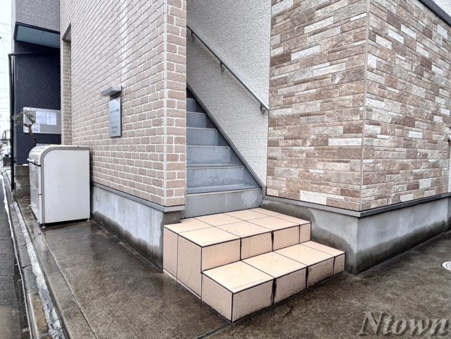 【エントランス】 | ハーモニーテラス水切町 | 落ち着いたエントランスです