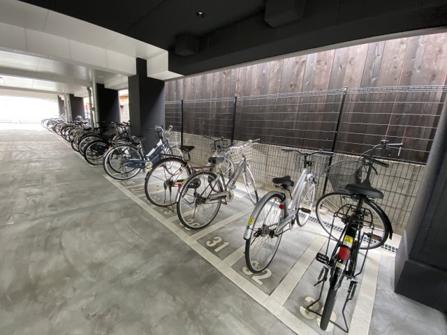 グランシアター高井田の設備