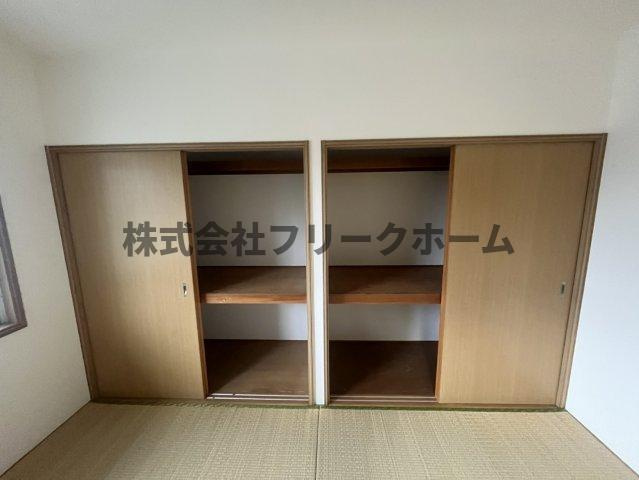 三鷹市上連雀１丁目の賃貸マンションの収納