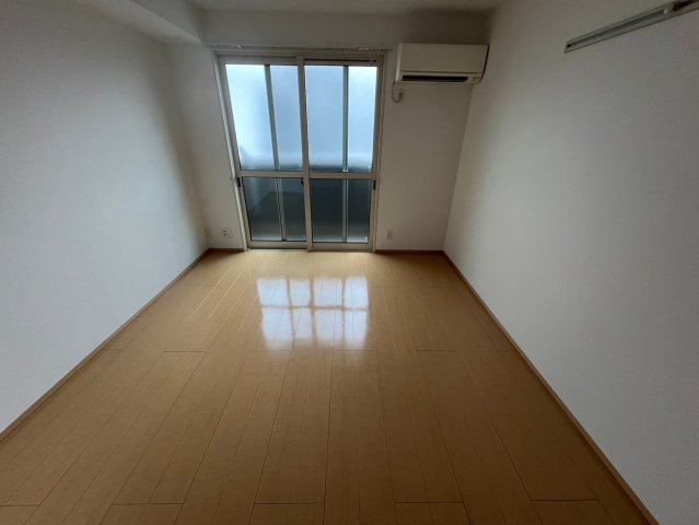 サンシャリテ向丘A棟の居間・リビング