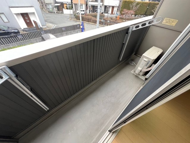 サンシャリテ向丘A棟のバルコニー